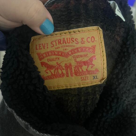 Vintage levi sherpa lined denim jacket | Sherpa |y2k Grunge - Picture 8 of 8